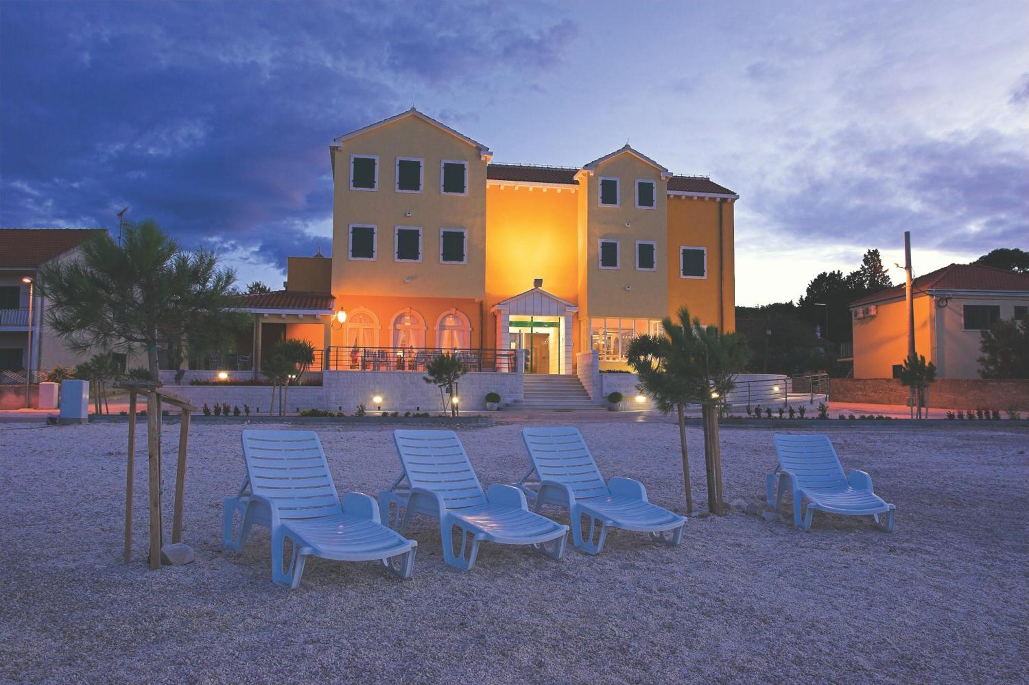 Hotel Spongiola Krapanj Exterior foto